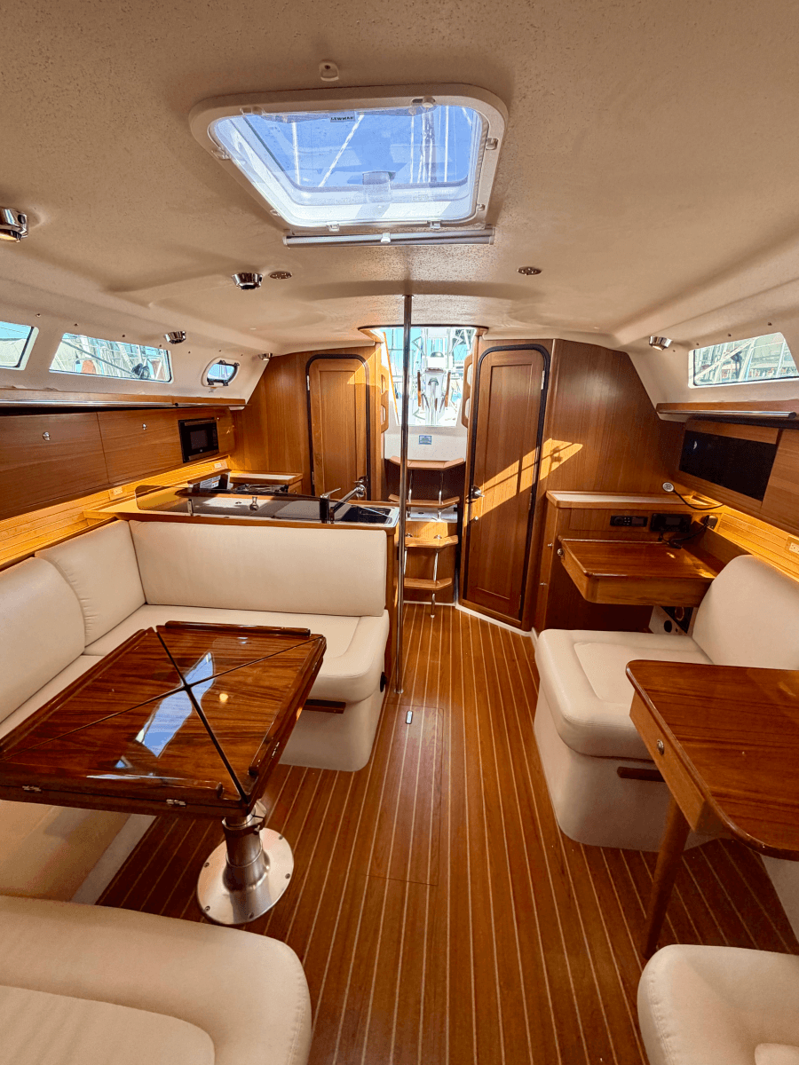 2023 Catalina 355