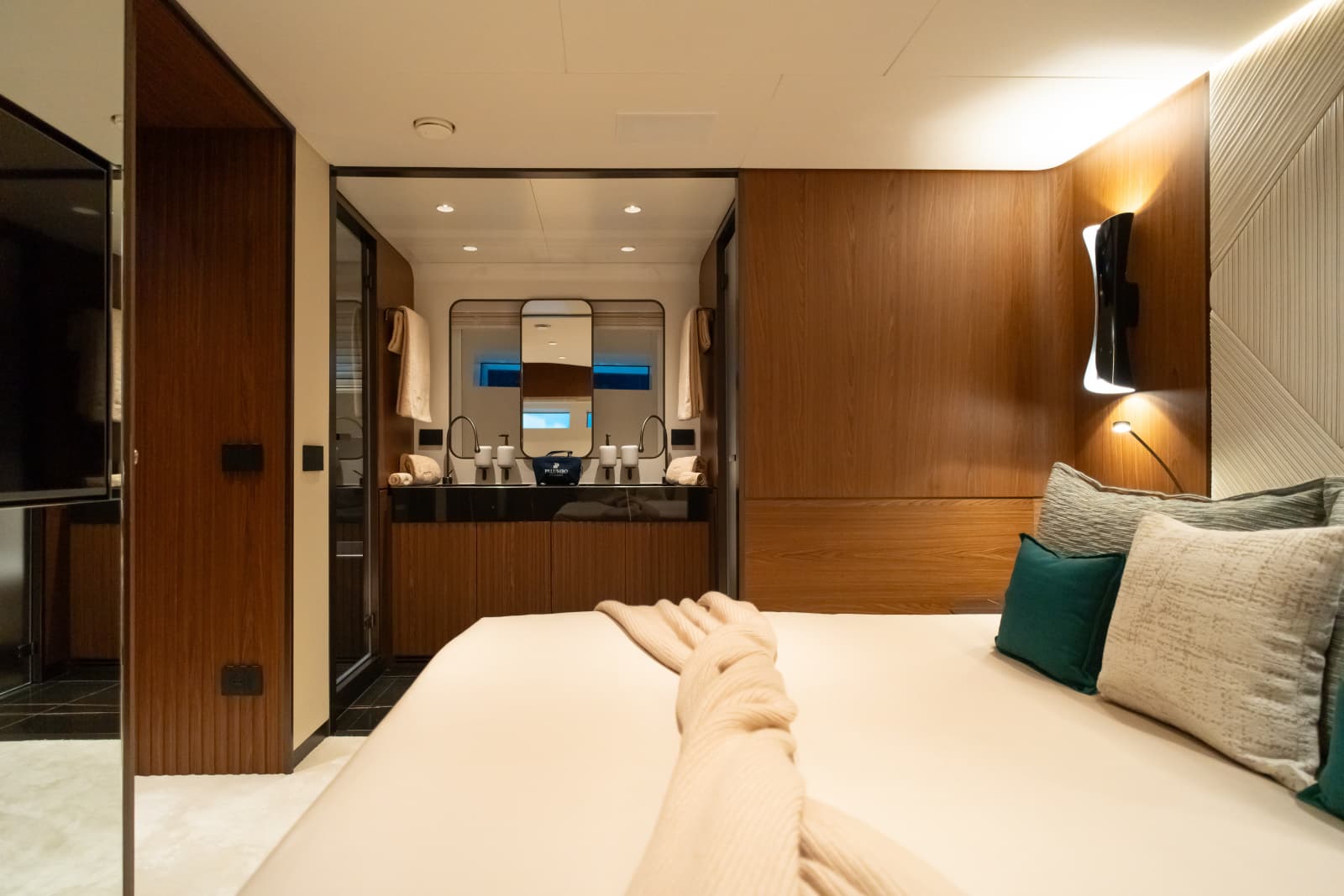 2027 Extra Yachts X90 Fast