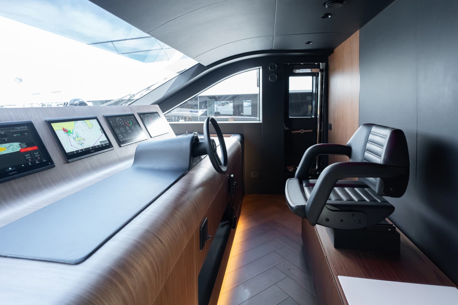 2027 Extra Yachts X90 Fast