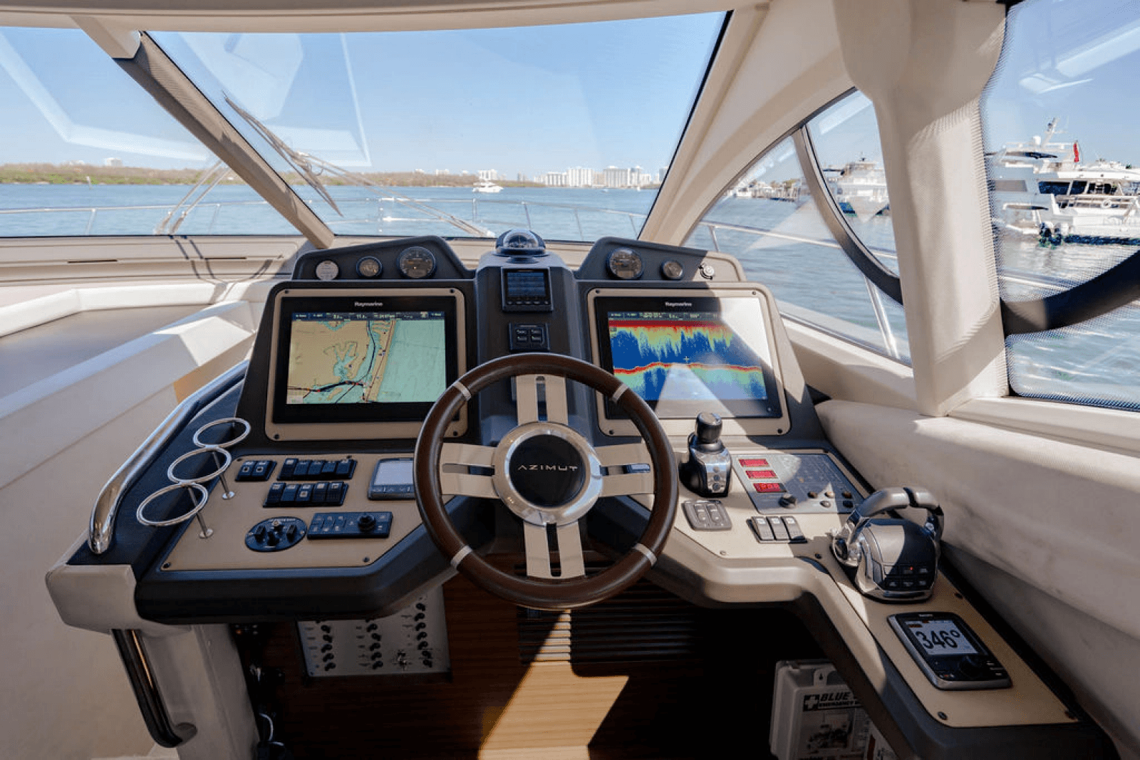 2015 Azimut 54 Flybridge