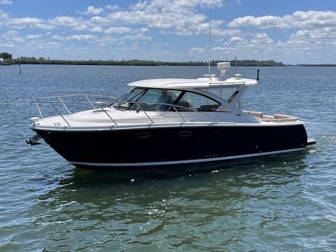 2015 Tiara 31' Coronet