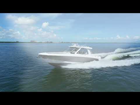 2020 Boston Whaler 380 Realm - Tampa, FL