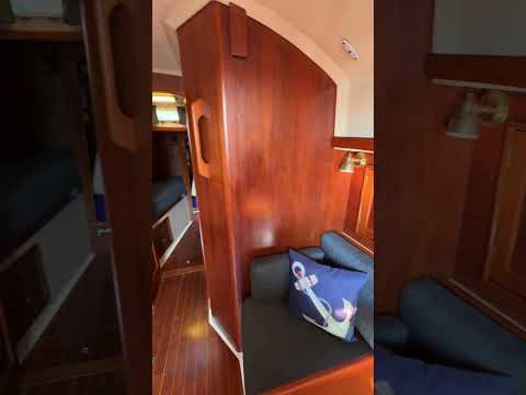 1989 Nonsuch 33 Interior Flythrough