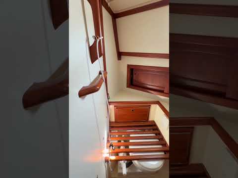 1998 Pacific Seacraft 37 Interior Flythrough