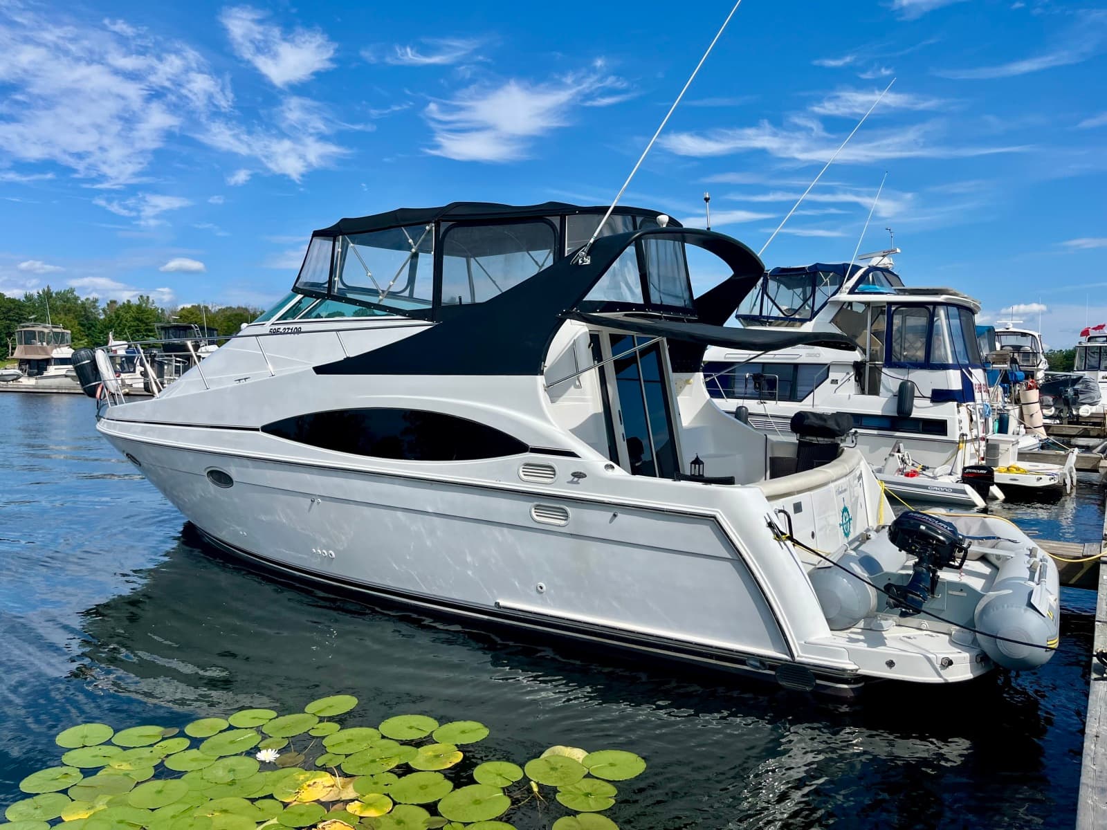 1999 Carver 350 Mariner