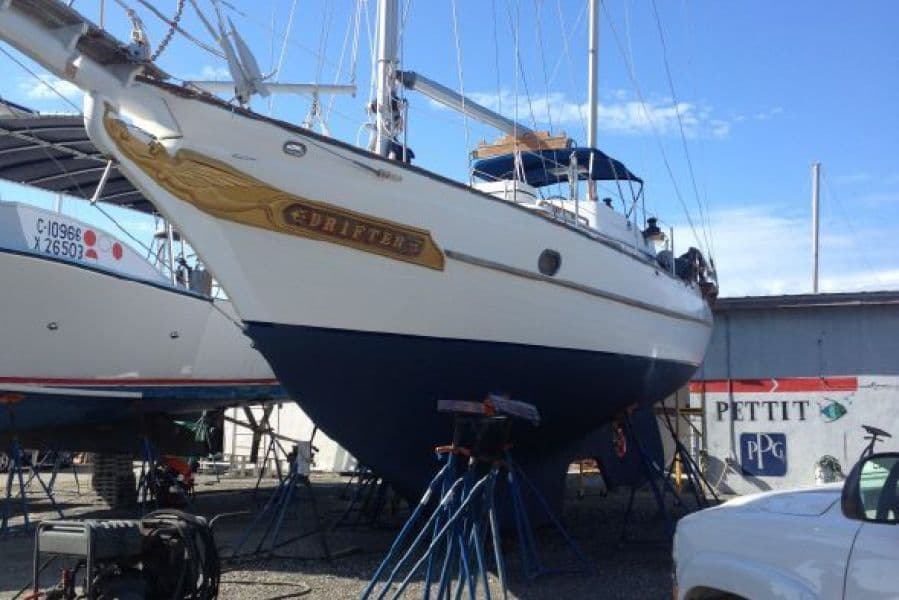 1985 CT