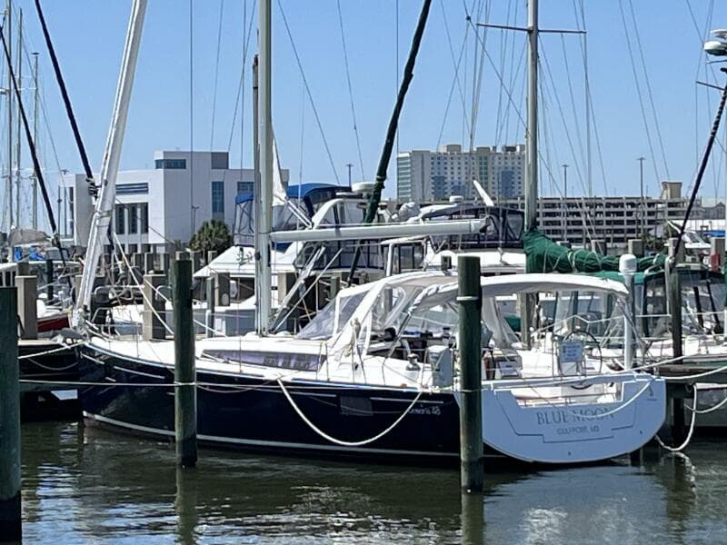 2013 Beneteau Oceanis 48