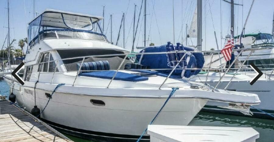 1999 Carver 370