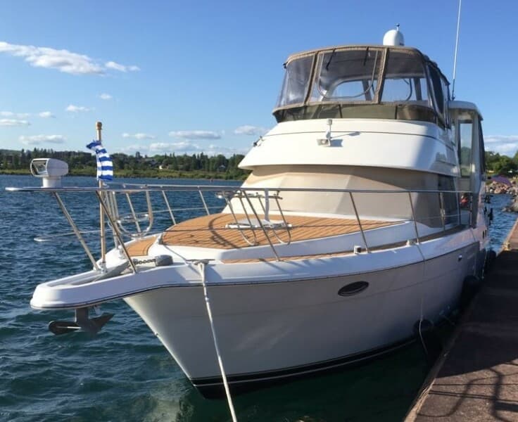 2000 Carver 404