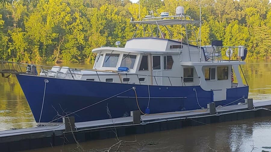 1981 Sea Ranger 45 Raised Pilot House