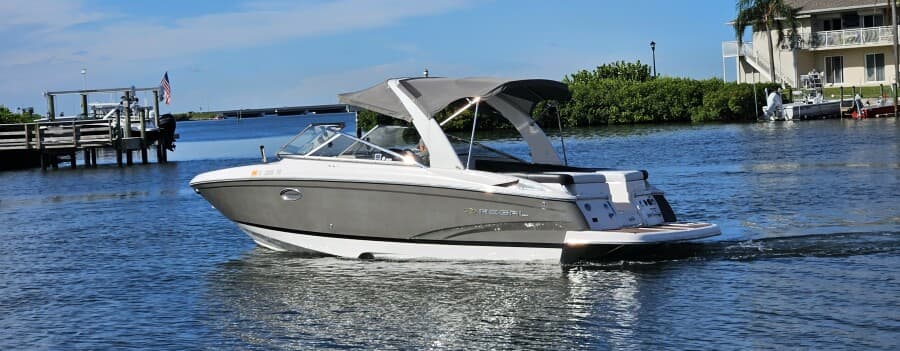 2010 Regal 2700