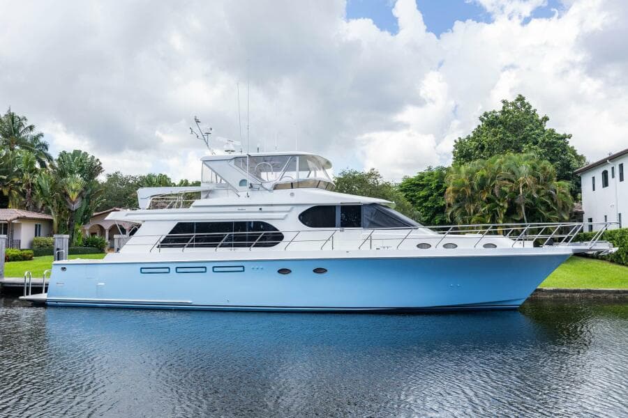 2005 Ocean Alexander Raised Pilothouse Flybridge Sedan