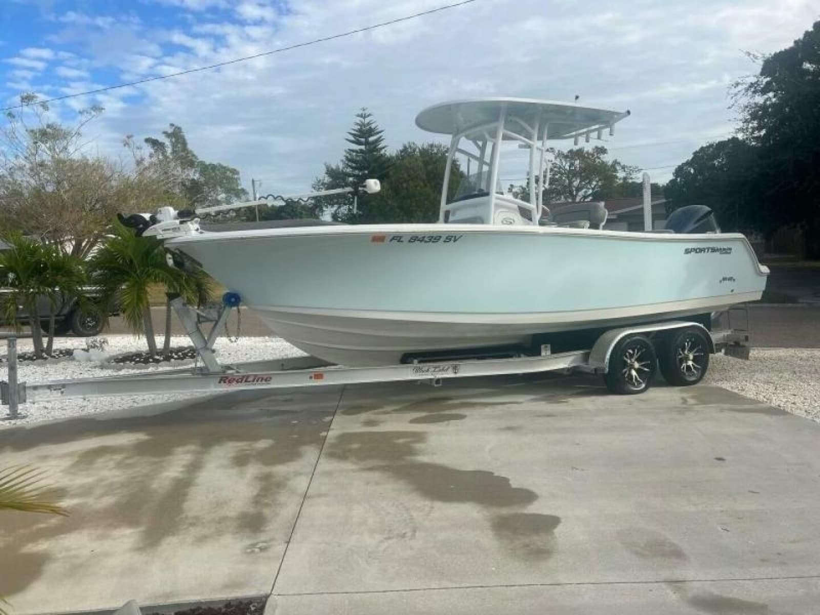 2021 Sportsman Open 232 Center Console