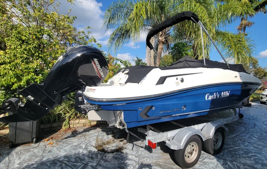 2023 Bayliner VR6 OB