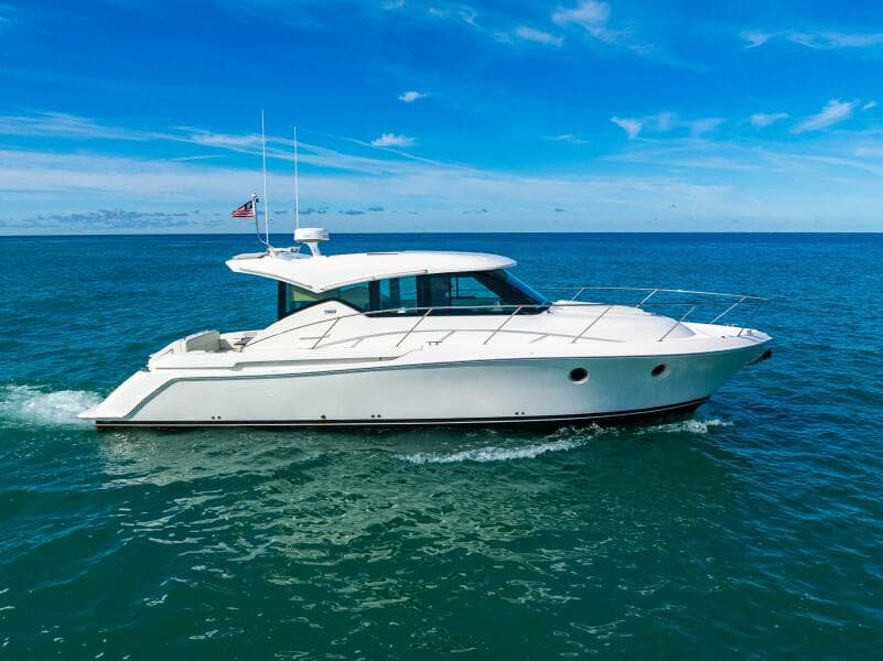 2022 Tiara Yachts 39 Coupe