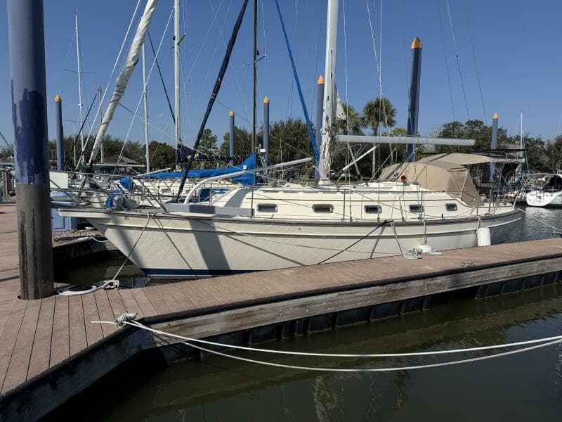 1999 Island Packet 380