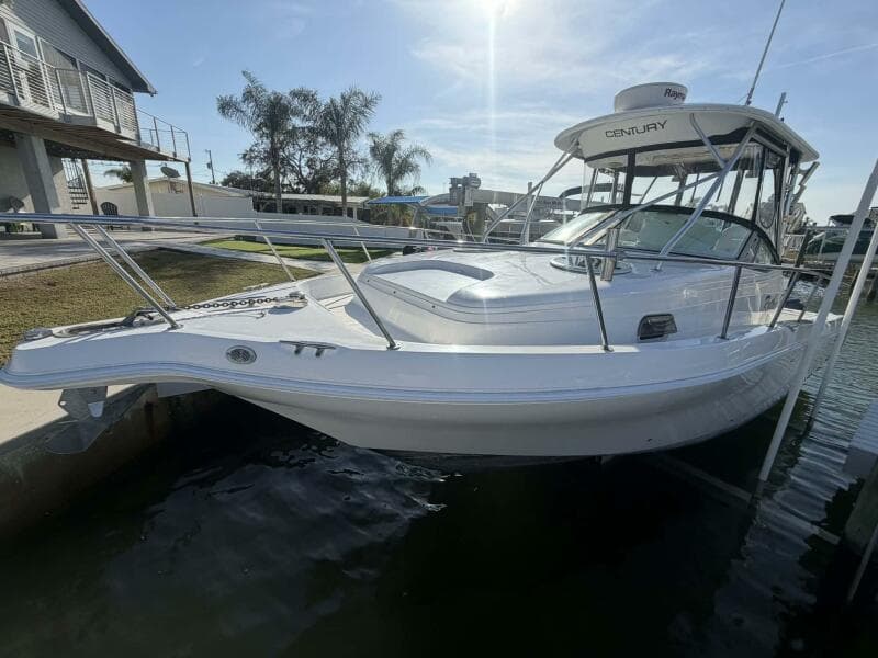 2007 Century 3200 WA
