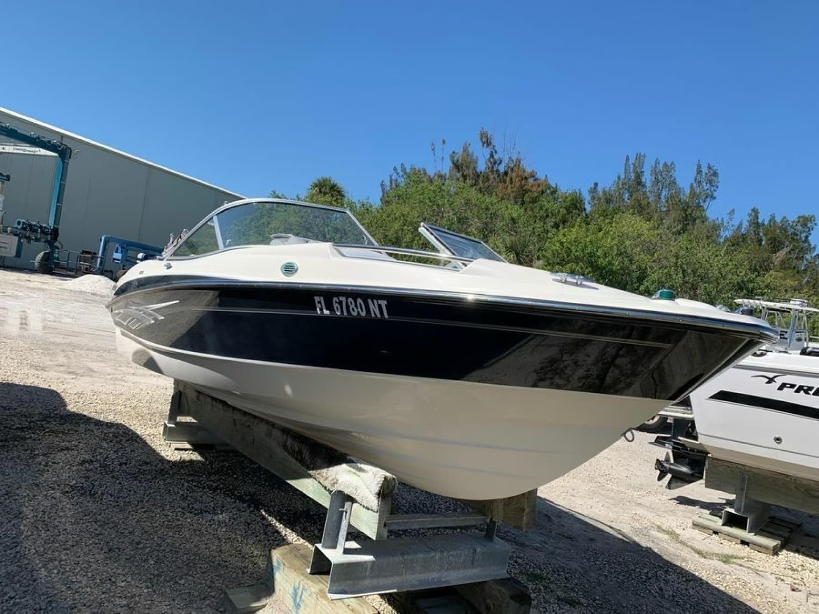 2008 Bayliner 205