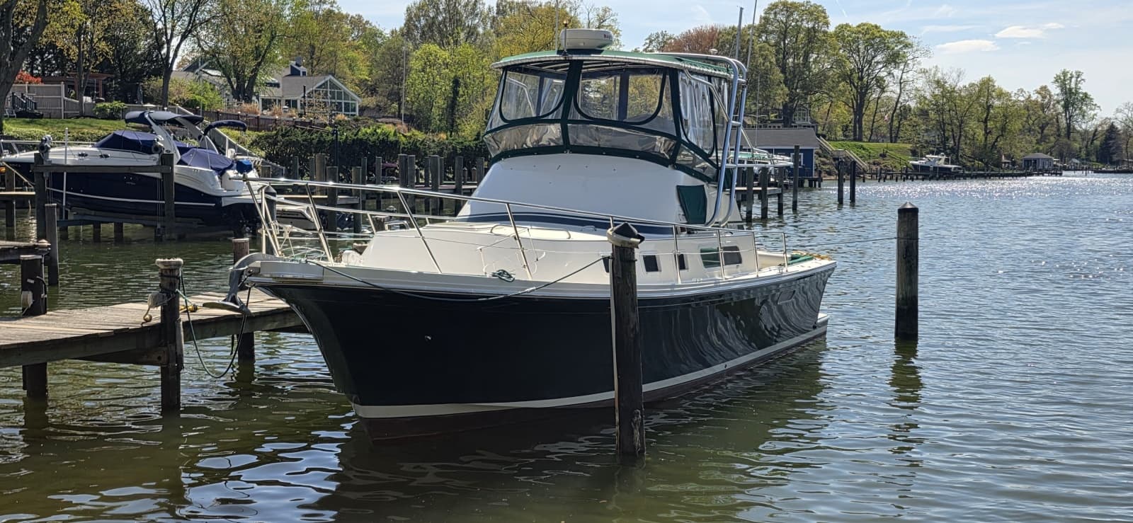 2001 Albin 32 + 2 Command Bridge