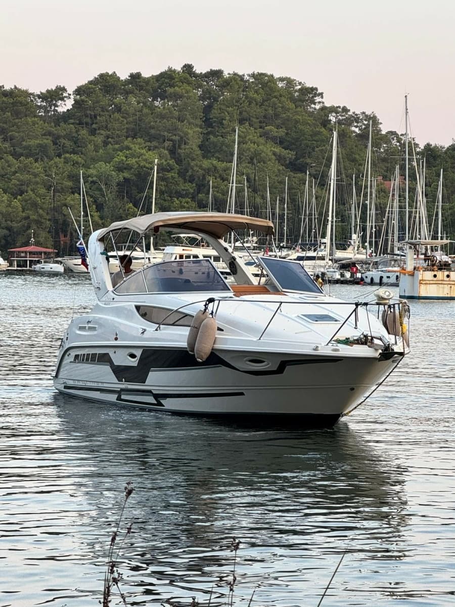 2001 Bayliner 2858