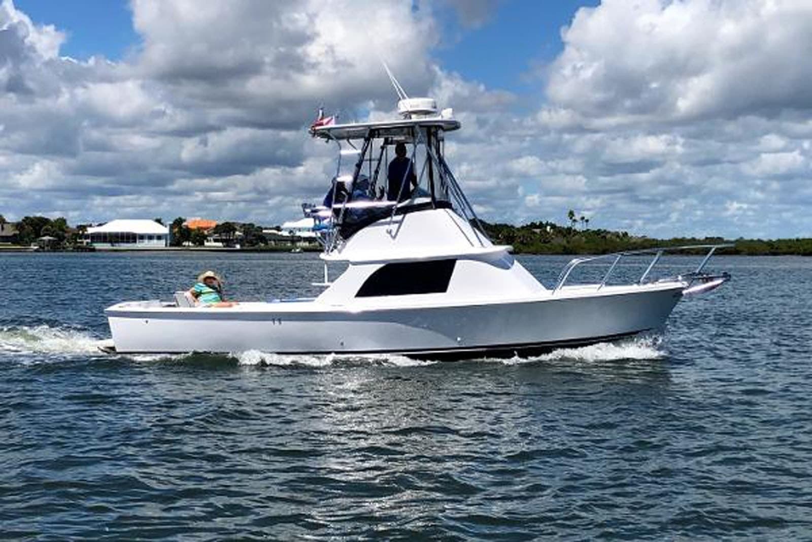1976 Bertram Flybridge Cruiser