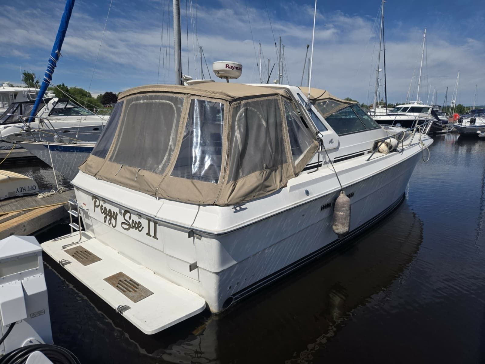 1991 Sea Ray 390 Express