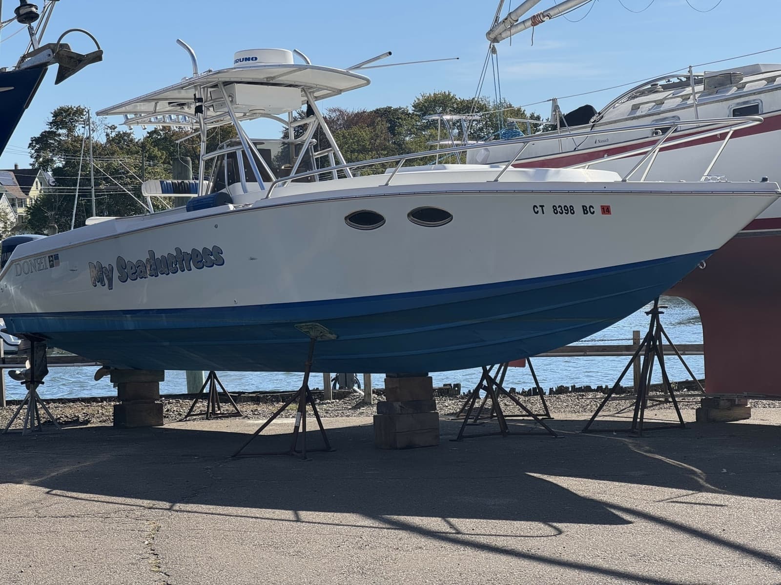 1990 Donzi F 33