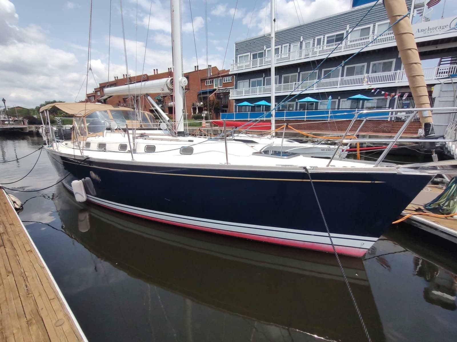 2004 Tartan 3700
