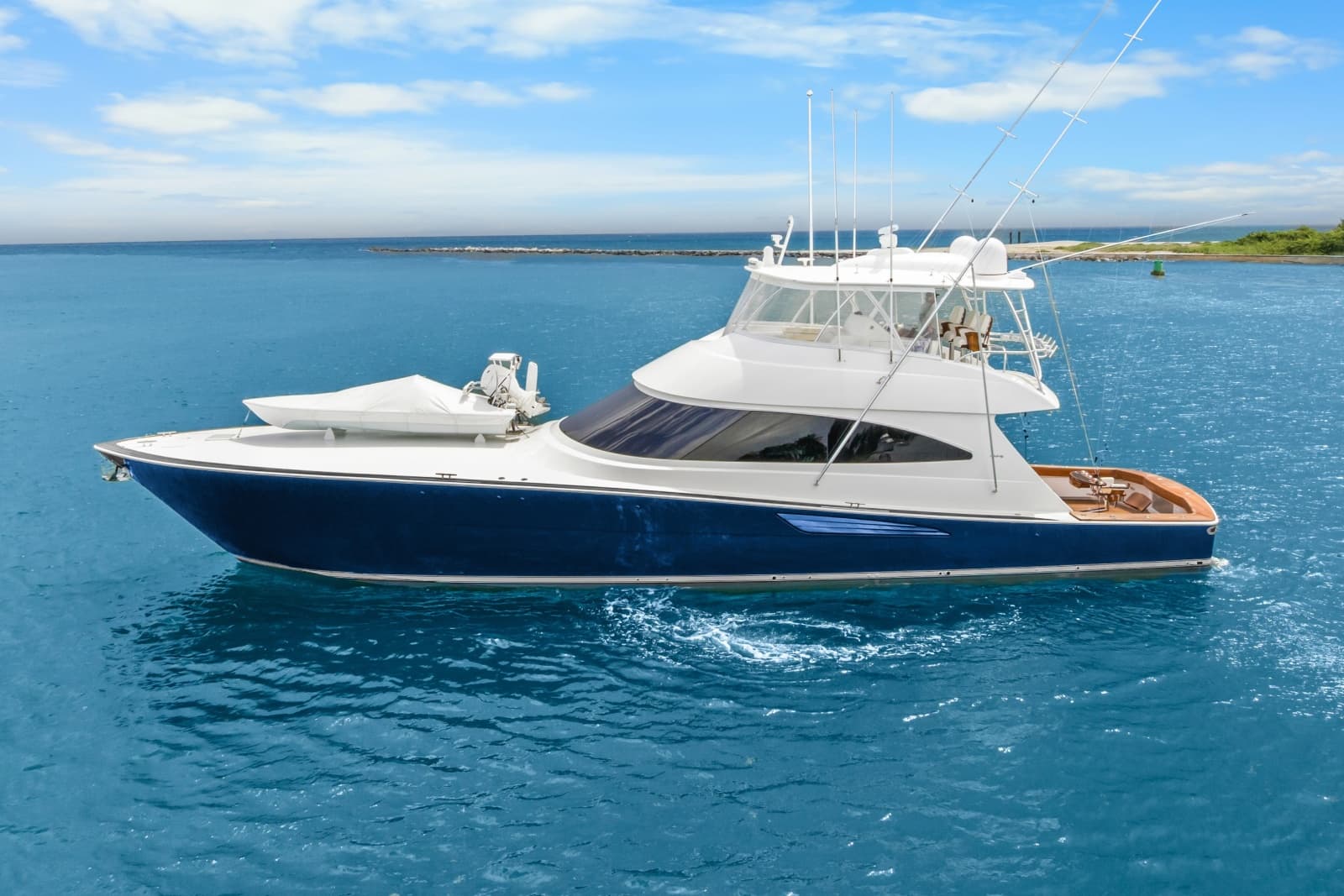 2024 Viking 72 Convertible