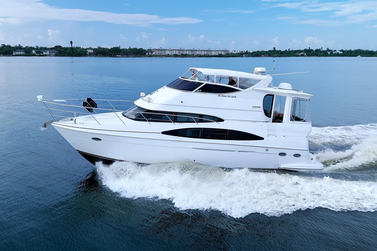 2001 Carver 466 Motor Yacht