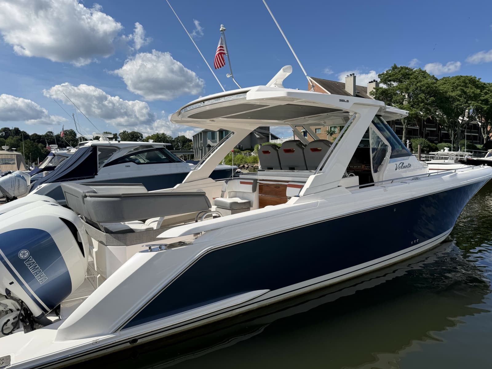 2019 Tiara Yachts