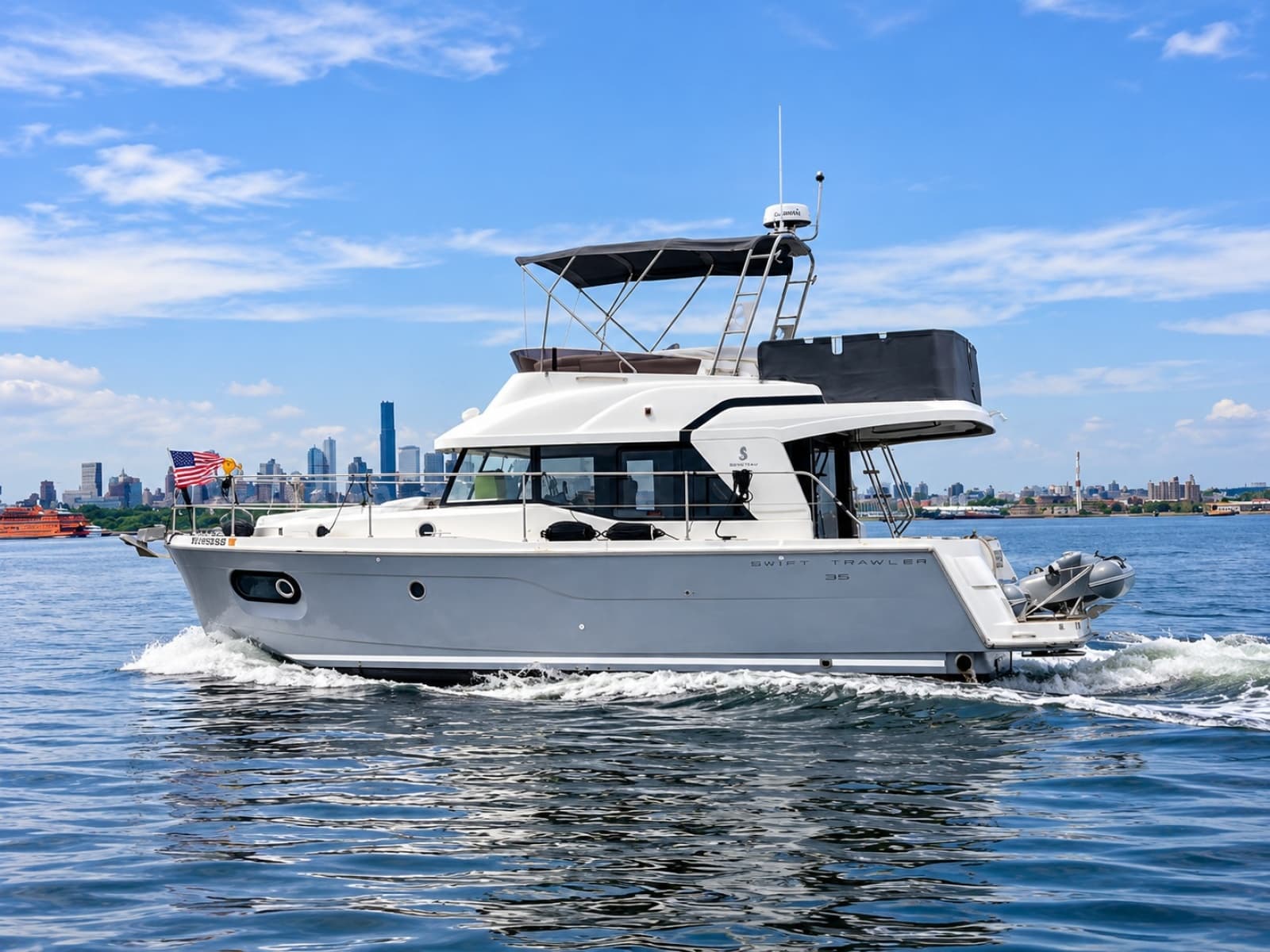 2022 Beneteau Swift Trawler 35