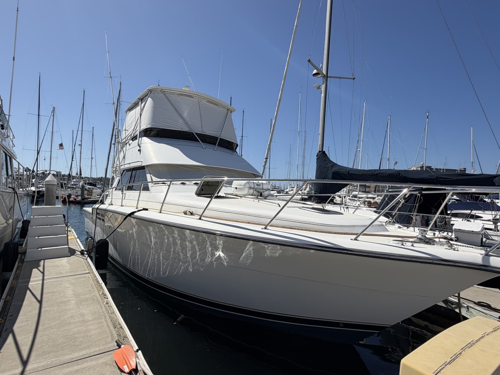 2000 Tiara Yachts
