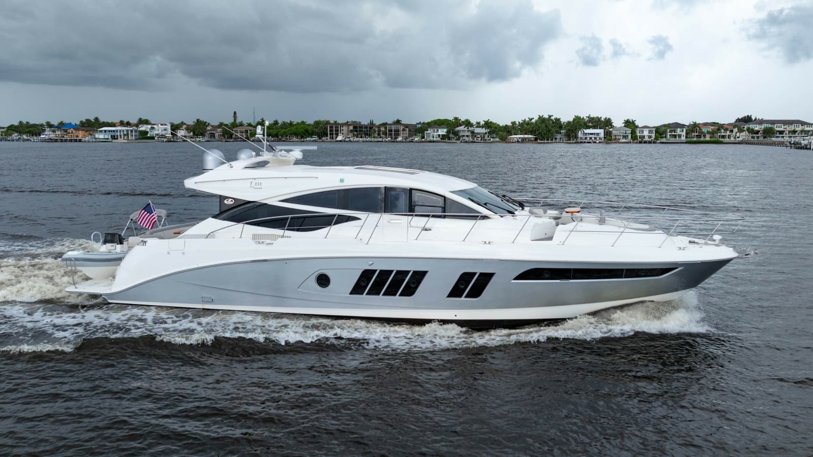 2017 Sea Ray L65