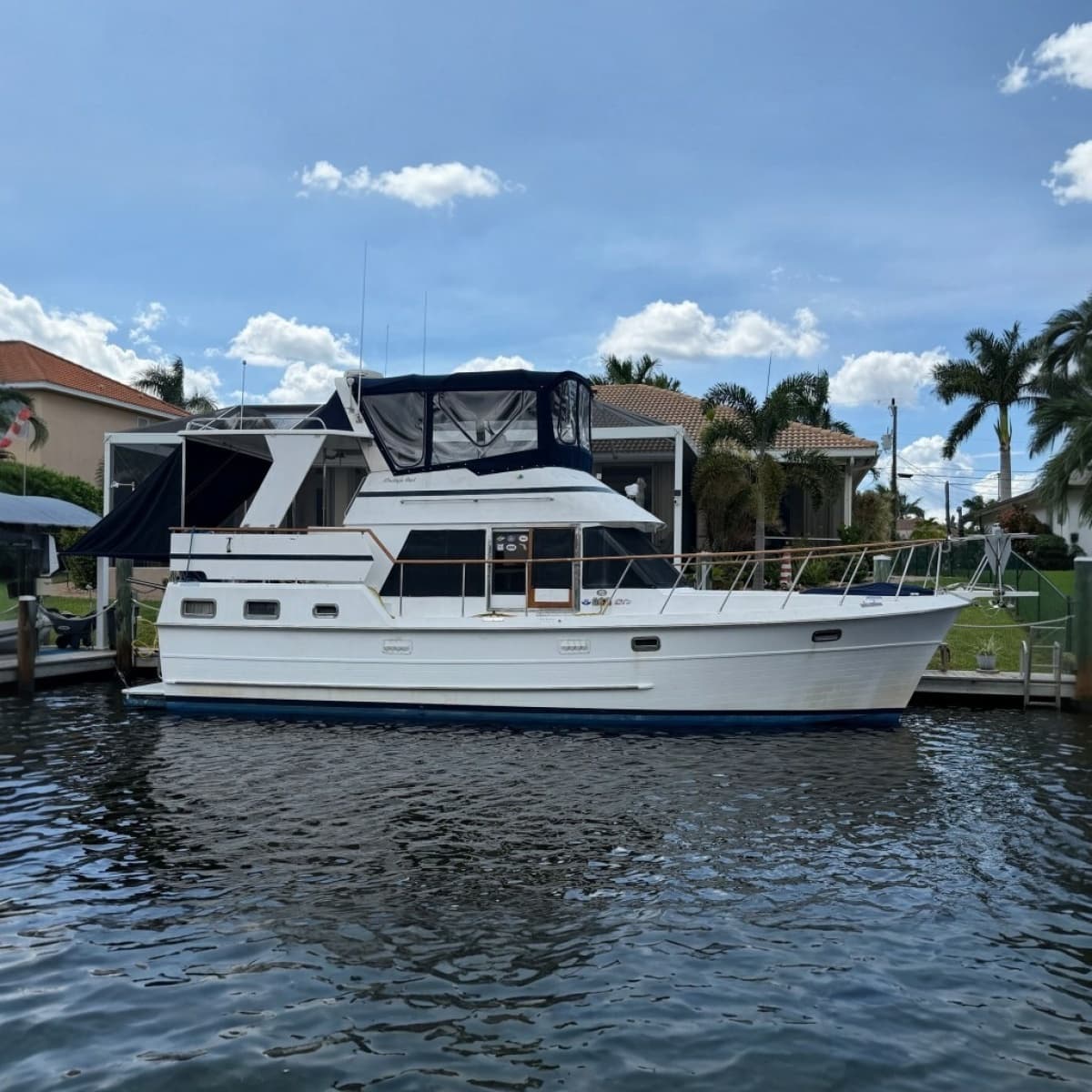 1998 Heritage East 36 Sundeck Trawler