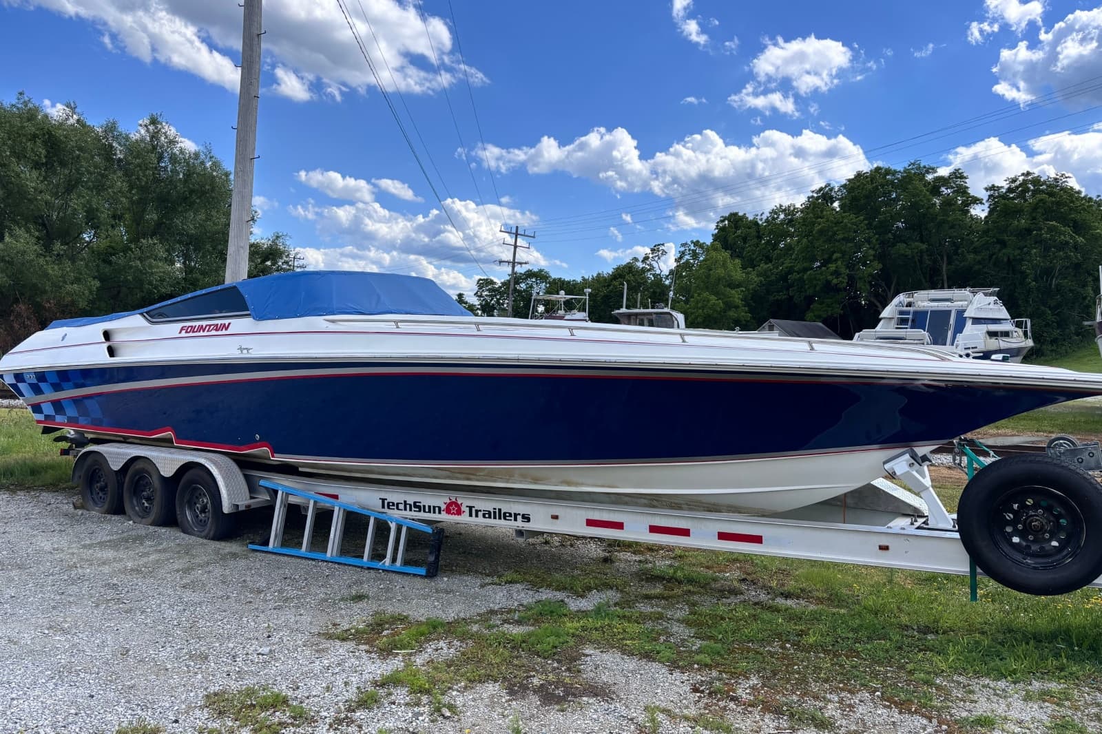2002 Fountain 35 Lightning