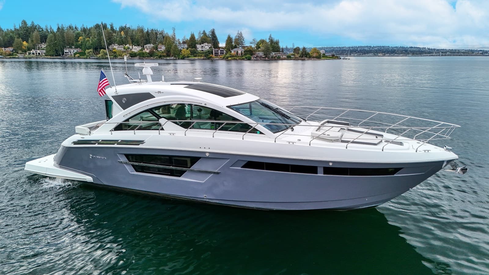 2018 Cruisers Yachts 54 Cantius