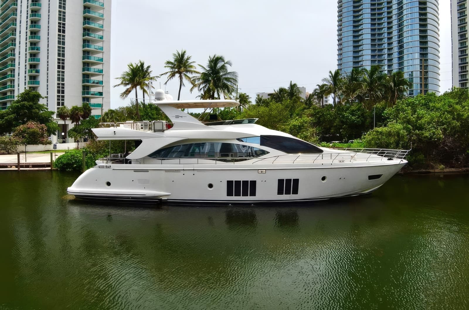 2015 Azimut