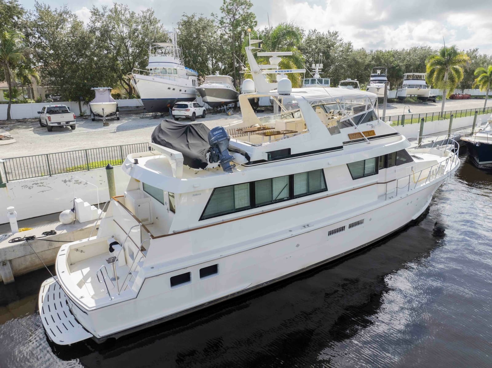 1991 Hatteras 70 Cockpit Motor Yacht