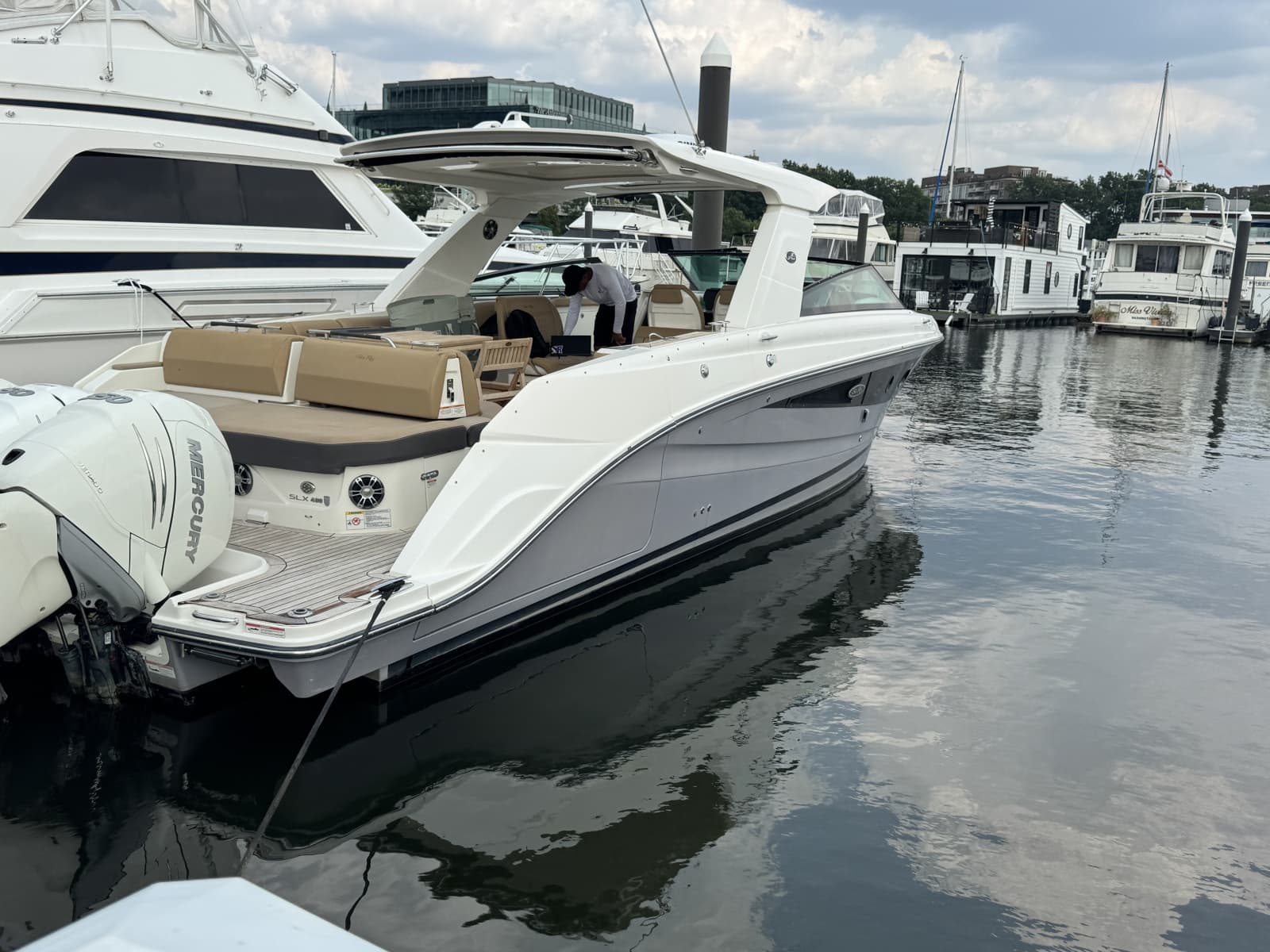 2019 Sea Ray