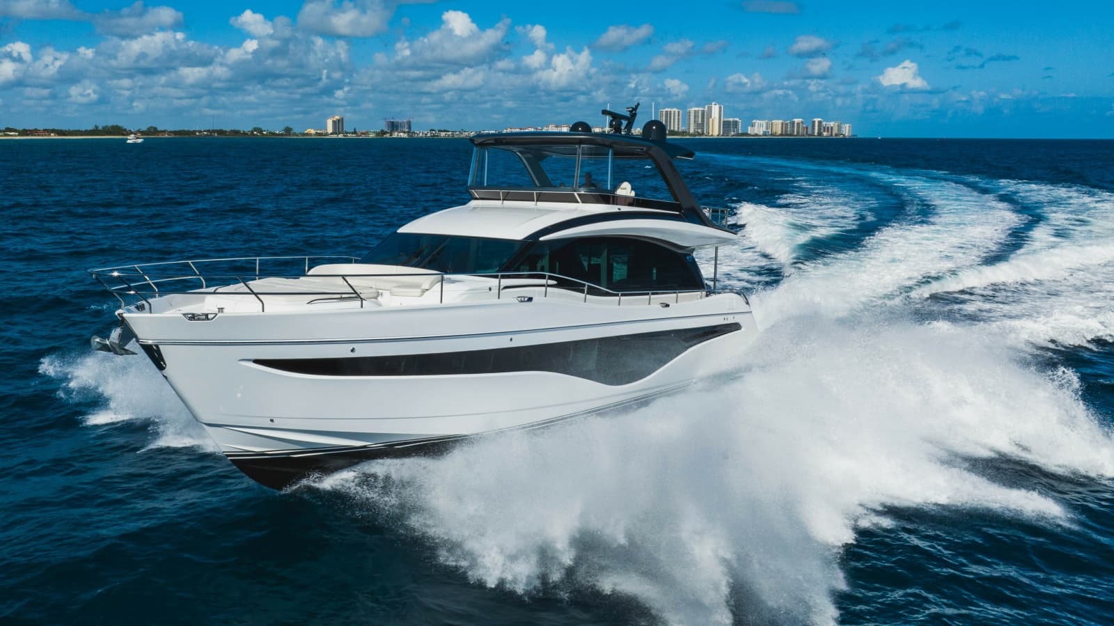 2023 Princess Y72