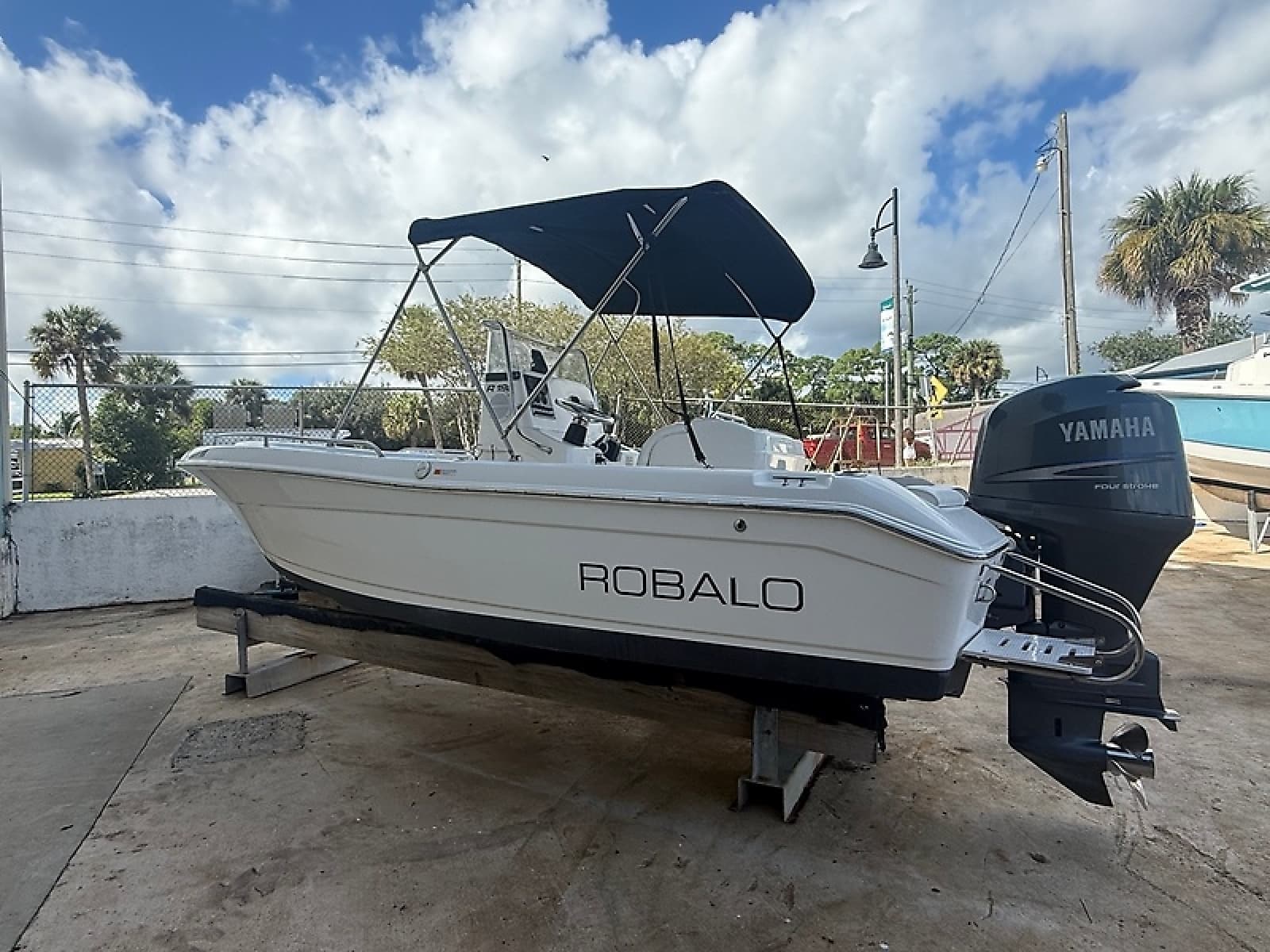 2003 Robalo R190