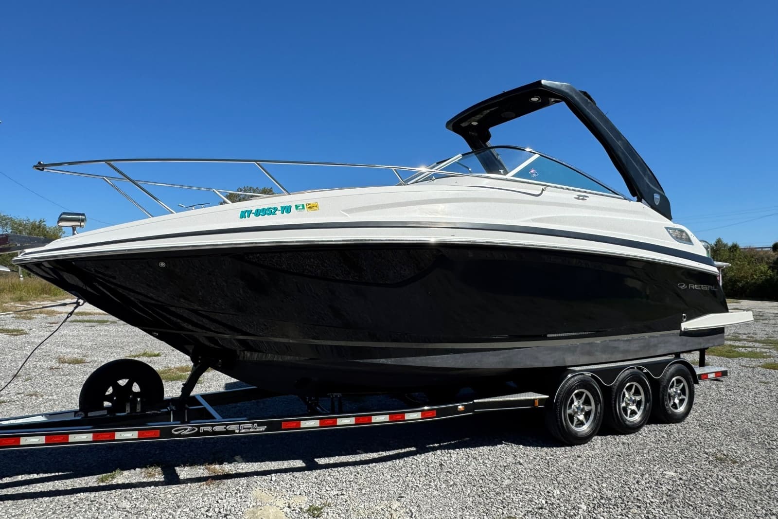 2017 Regal 28 Express