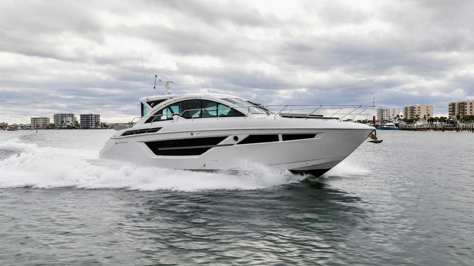 2023 Cruisers Yachts 50 Cantius