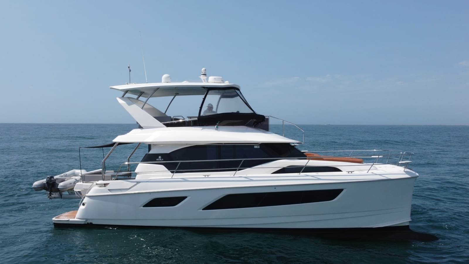 2021 Aquila 44 Motor Yacht