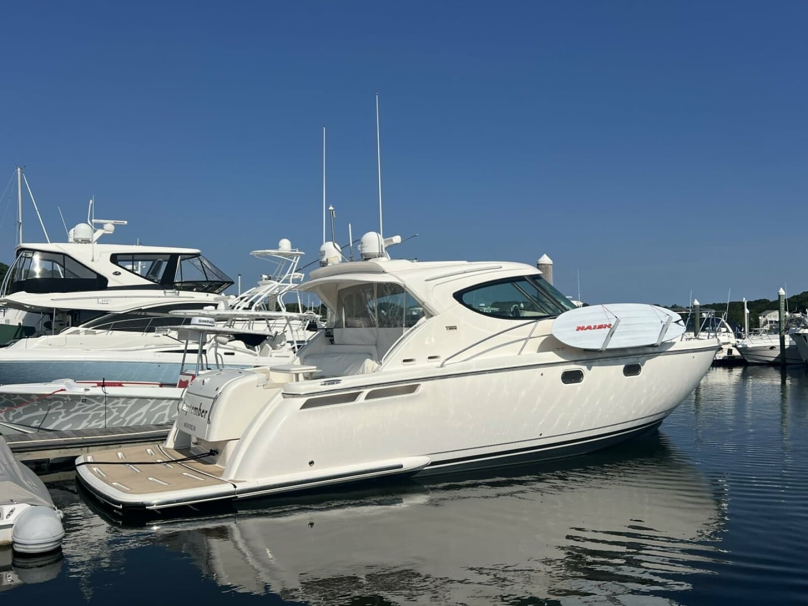 2013 Tiara Yachts 4500 Sovran