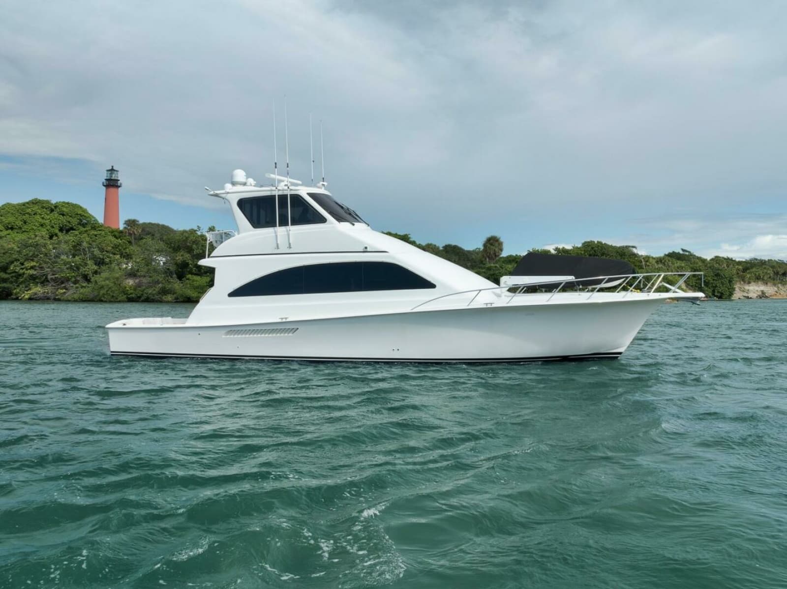 2004 Ocean Yachts 57 Enclosed Bridge Convertible