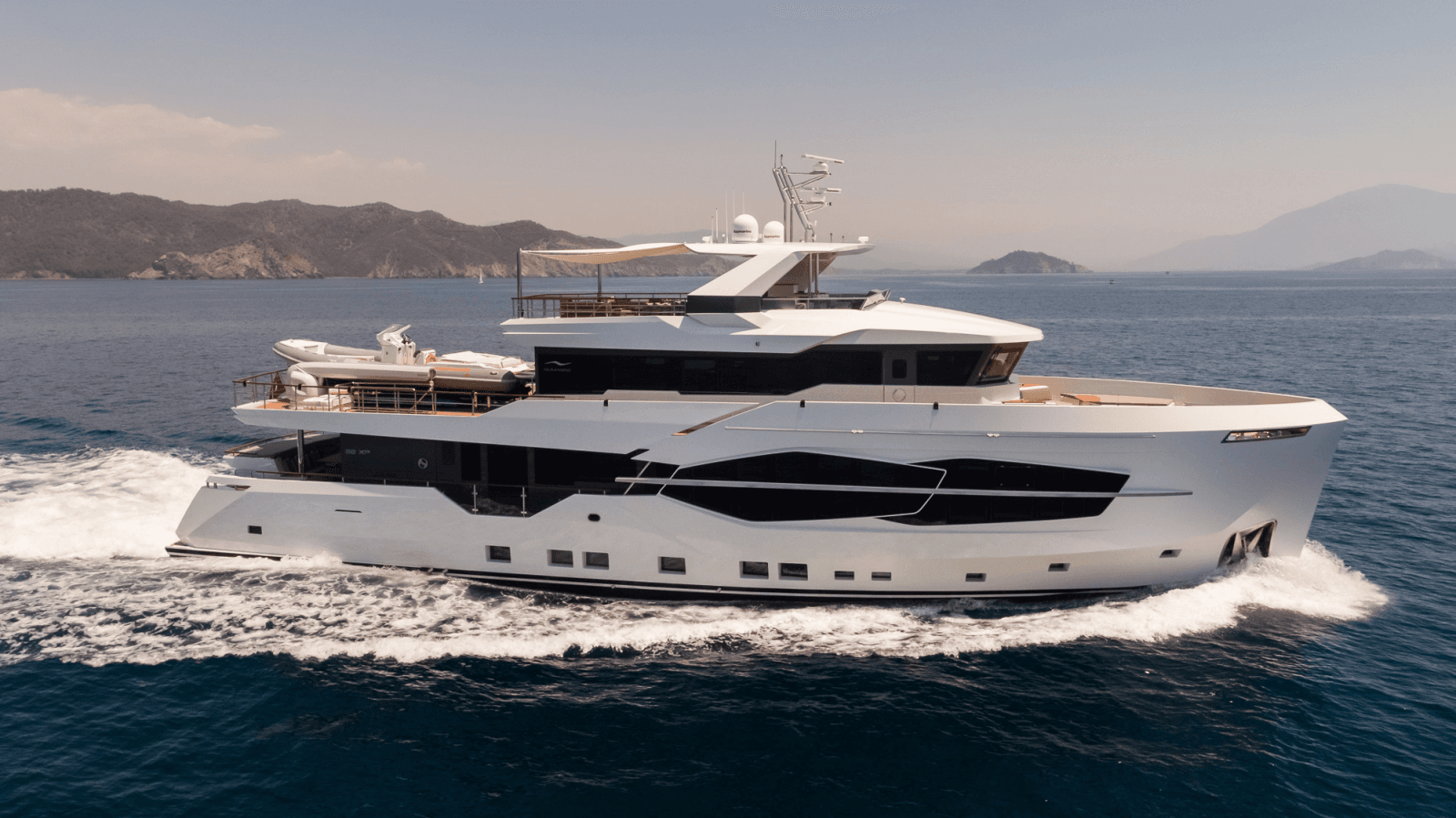 2027 Numarine 32XP