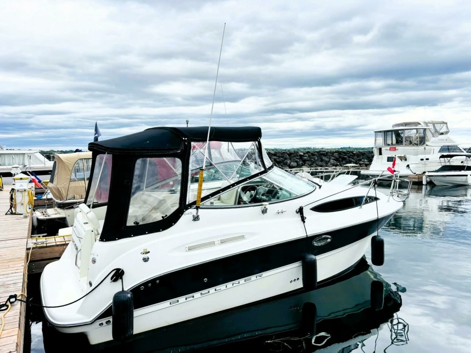 2008 Bayliner 245 SB
